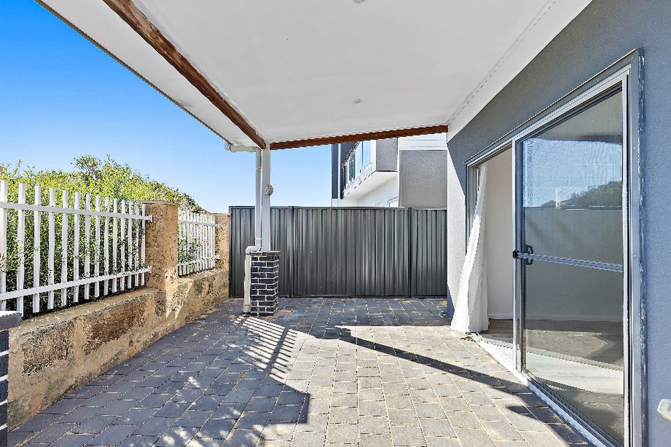 10 SHORE LANE, Port Kennedy