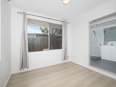 82 Lyrebird Way, Thornlie