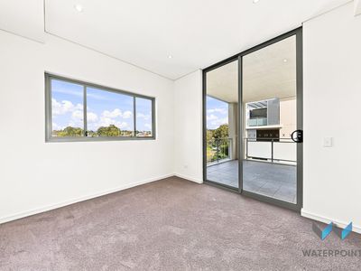 95 / 54A Blackwall Point Road, Chiswick