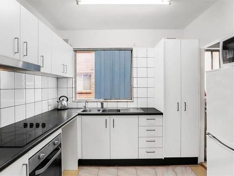 4 / 21 Lachlan Street, Warwick Farm