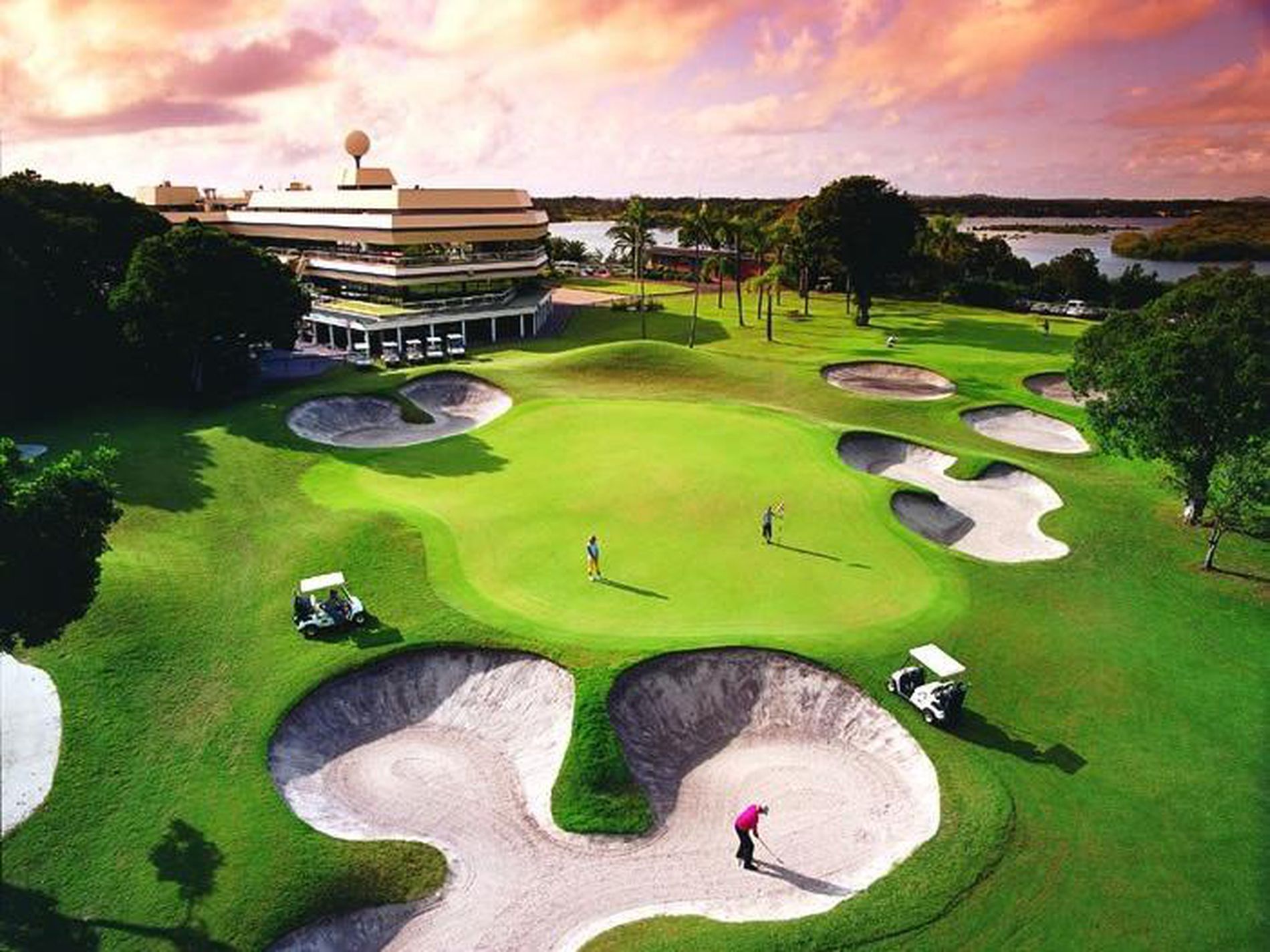 1 / 25 Pioneer Parade, Banora Point