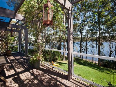 24 Kings Point Drive, Kings Point