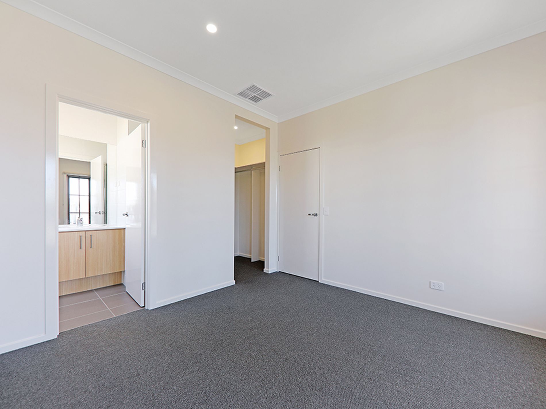30 Rochester Crescent, Eynesbury