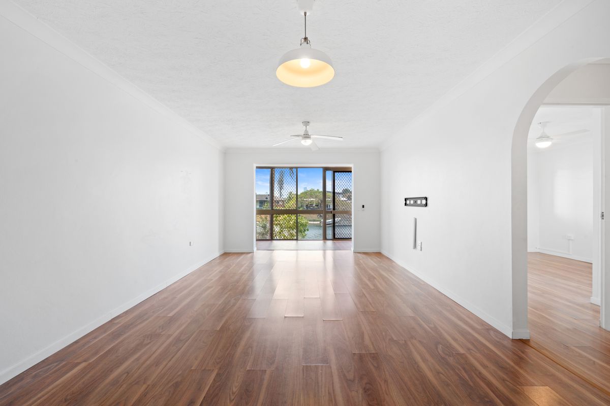 2 / 43 Karbunya Street, Mermaid Waters