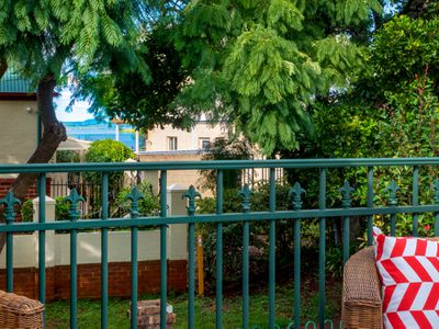 6 Bartlett Terrace, Redland Bay