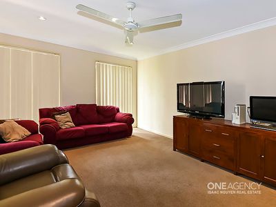 18 Mannix Place, Forest Lake