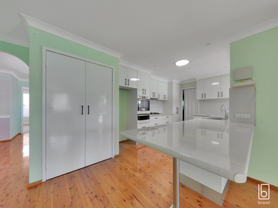 10 Japonica Close, Lake Haven