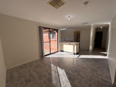 12 Cormorant Cr, Dubbo