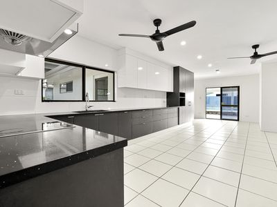 8 Maria Street, Woree