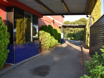 2 Adelaide Rd, Millicent