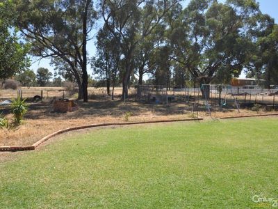2 Bomen Street, Ballimore, Dubbo