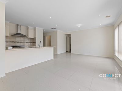 186 Alisma Boulevard, Cranbourne North