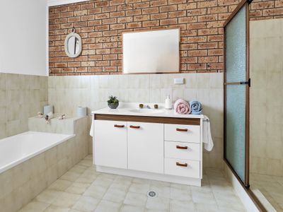 Unit 1 19 / 21 Collins Crescent, Narooma