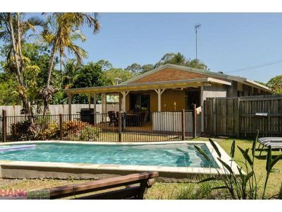 5 Cedar Place, Tewantin