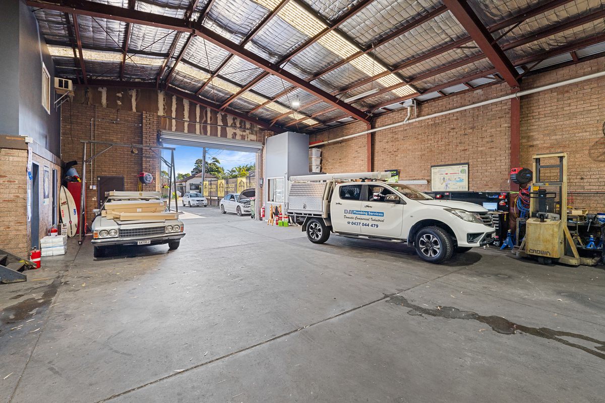 30 Woodfield Boulevarde, Caringbah
