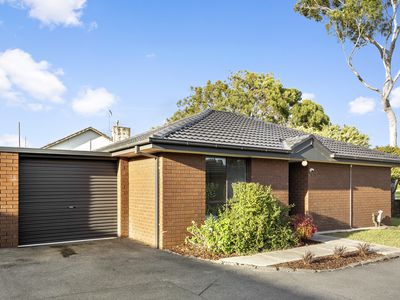 1 / 144 Churchill Avenue, Braybrook