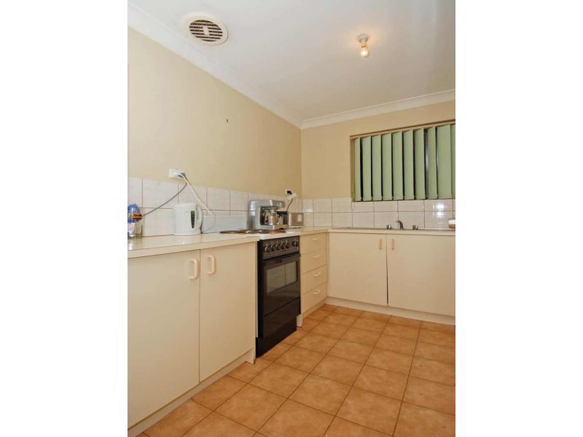 2 / 1 Steel Place, Kalgoorlie