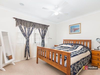 2 Kenyon Crescent, Doonside