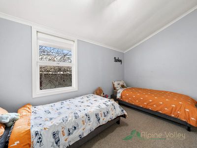 28 McKay Street, Mount Beauty