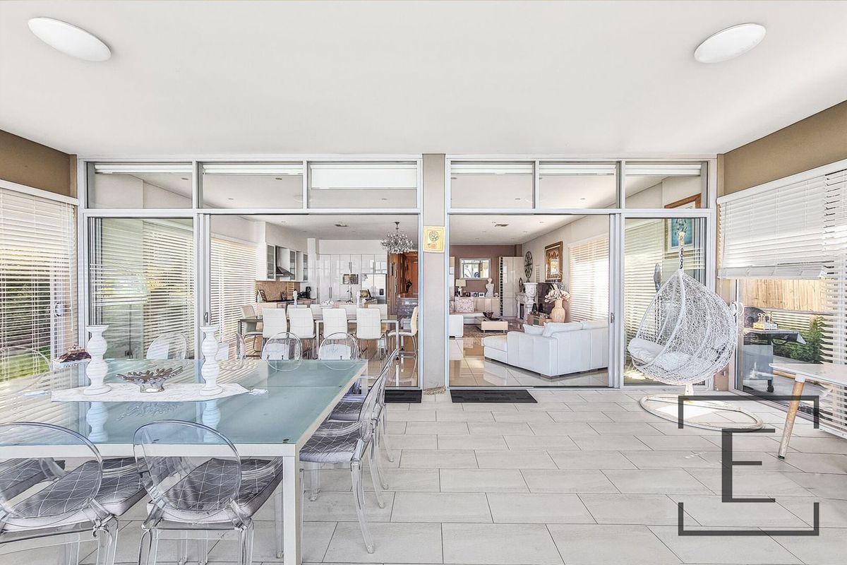 1 / 10 Walton Crescent, Abbotsford