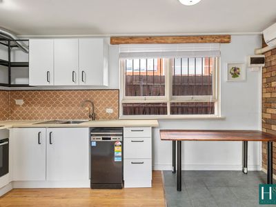 5 / 552 Moreland Road, Brunswick West