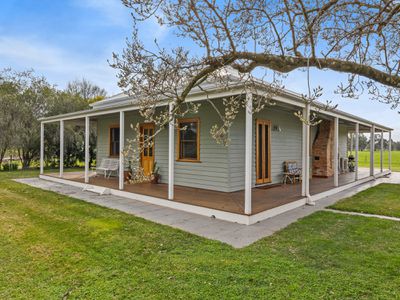 2271 Snow Road, Markwood