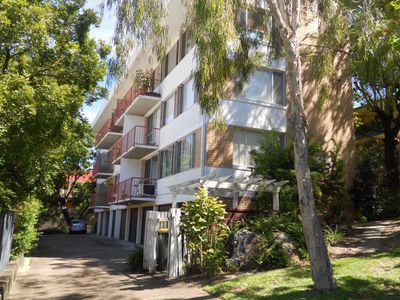 4 / 20 McIlwraith Street, Auchenflower
