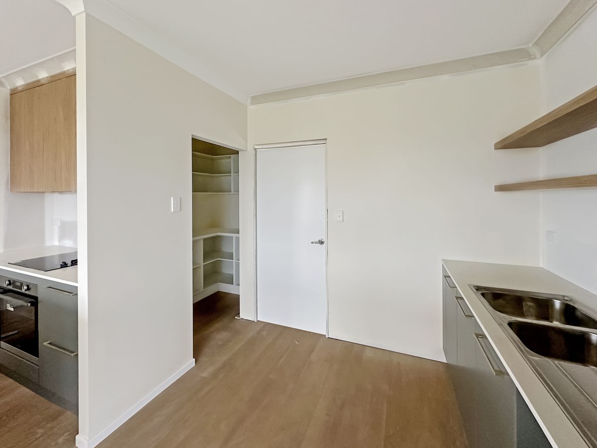 15 Waller Street, Atherton