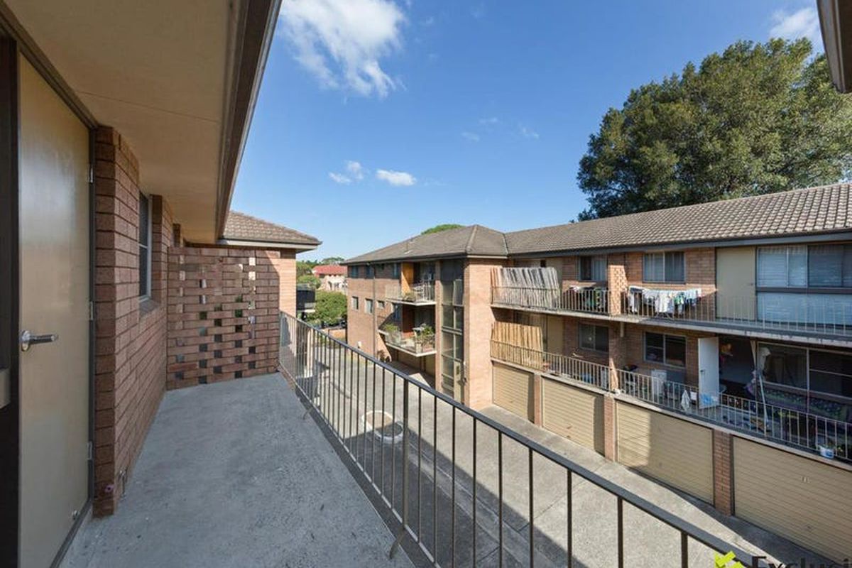 12 / 31 Hampstead Road, Homebush West