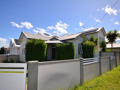 166 Lawson Street, Hamilton South