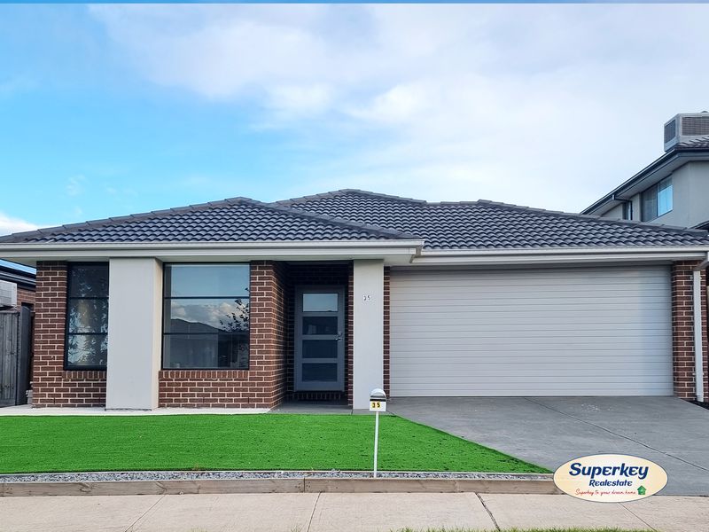 35 Surround Drive, Mambourin
