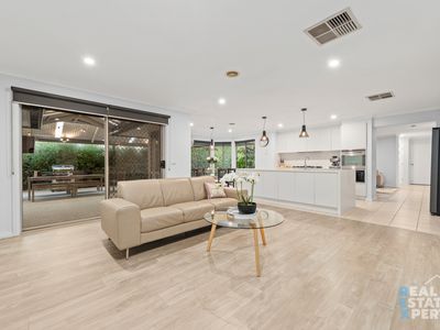 7 Vezelay Court, Narre Warren South