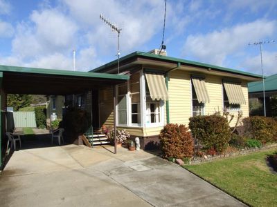110 Lakeside Avenue, Mount Beauty