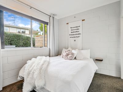 26 School Road, Riverhead