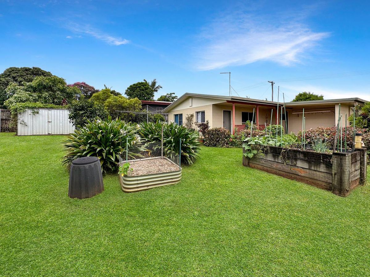 10 Azalea Street, Atherton
