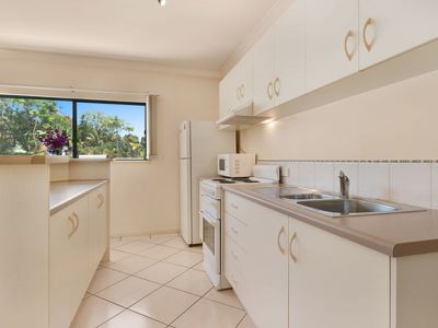 10 / 32 Little Street, Manunda