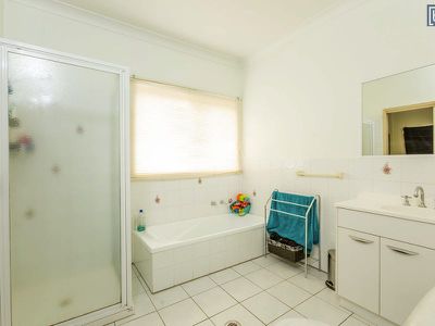25B Pinot Crescent, Corowa