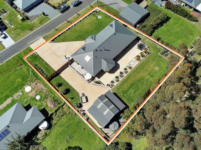 17 Bellfield Place, Tomerong
