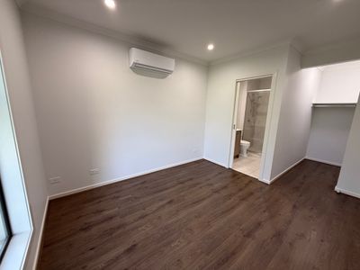 30 Spector Walk, Werribee