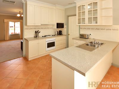 5 Sayer Court, Horsham