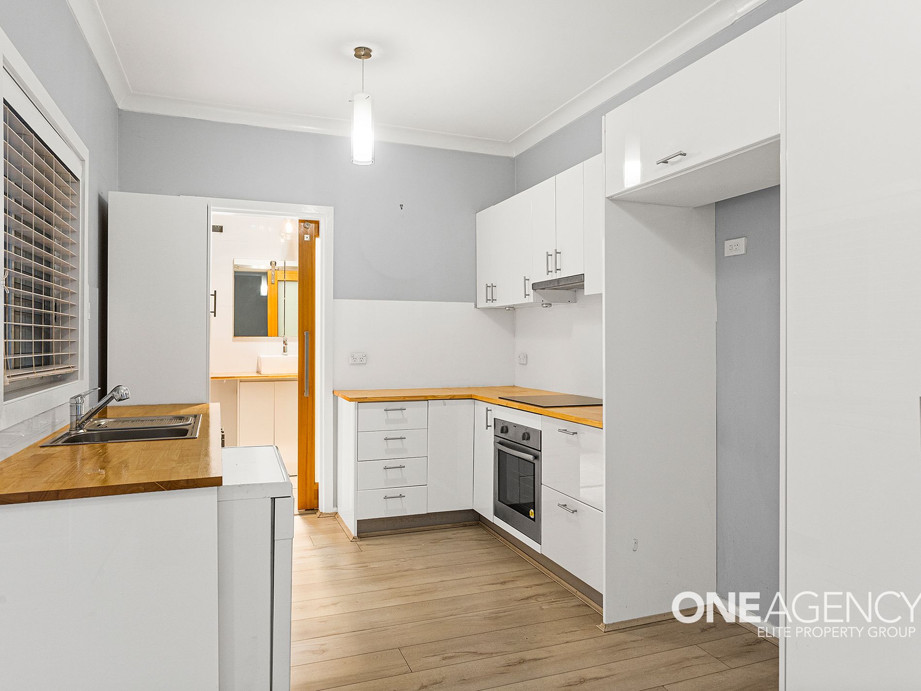 27 Barbara Avenue, Warrawong