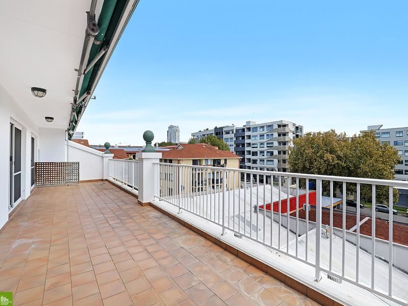 14 / 71-73 Campbell Street, Wollongong