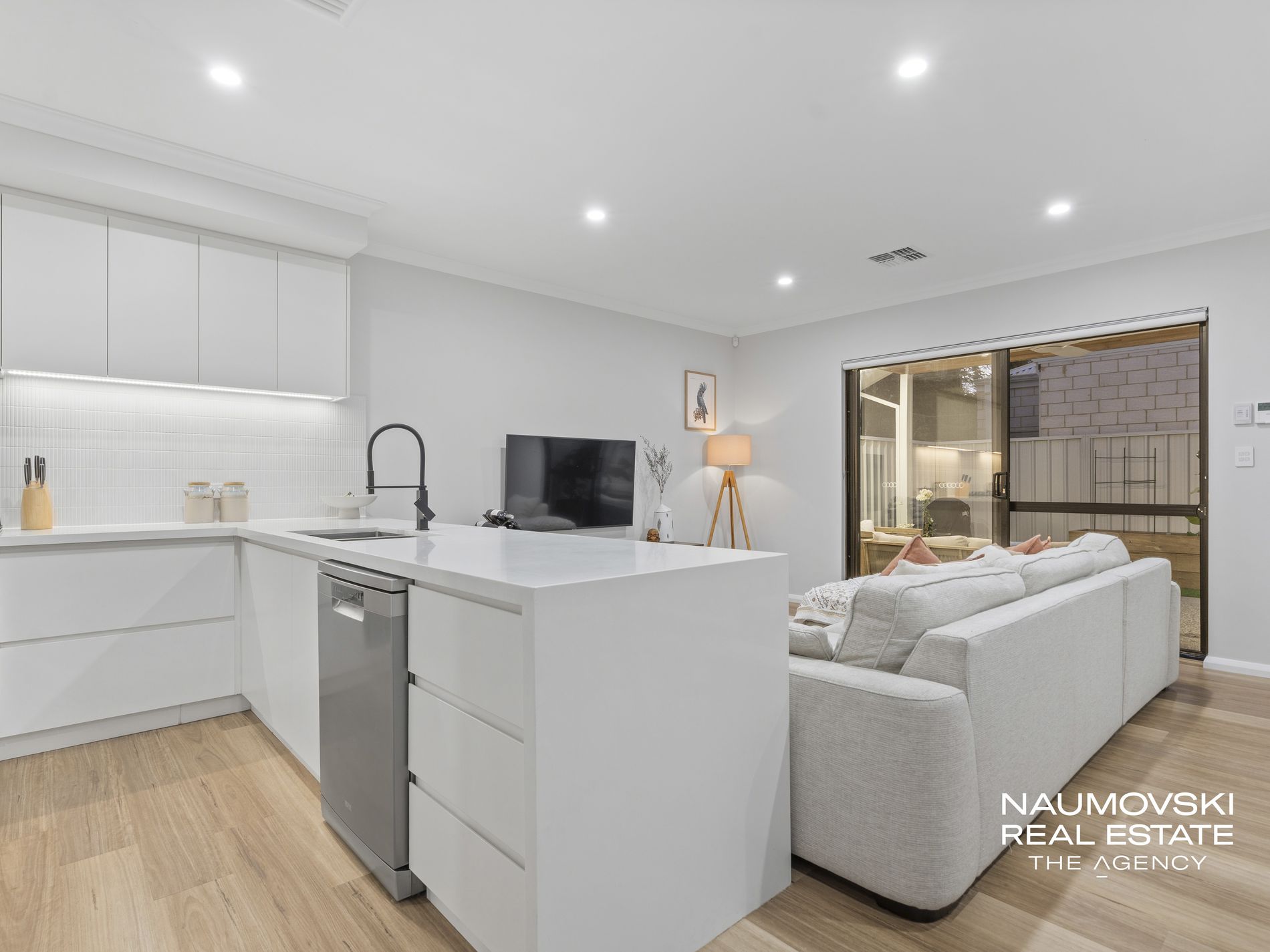 16B Hartfield Way, Westminster