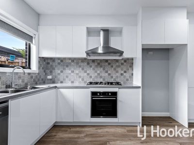 1 / 17 Harmer Road, Hallam