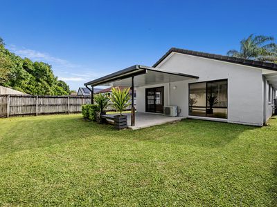 74 Serafina Drive, Helensvale