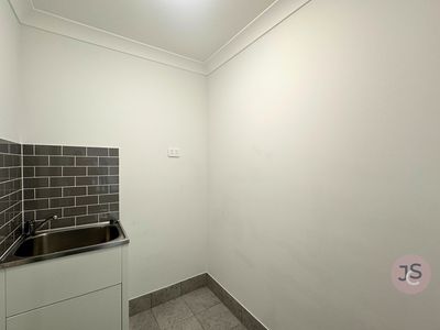 8 LAPWING ST STREET, Elermore Vale
