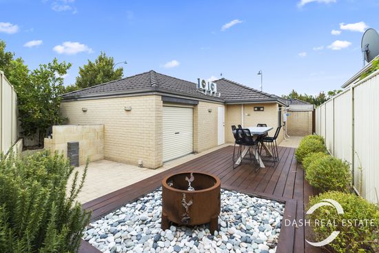 2 Alvarez Parkway, Tapping