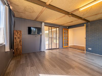 4 Fir Court, Camillo