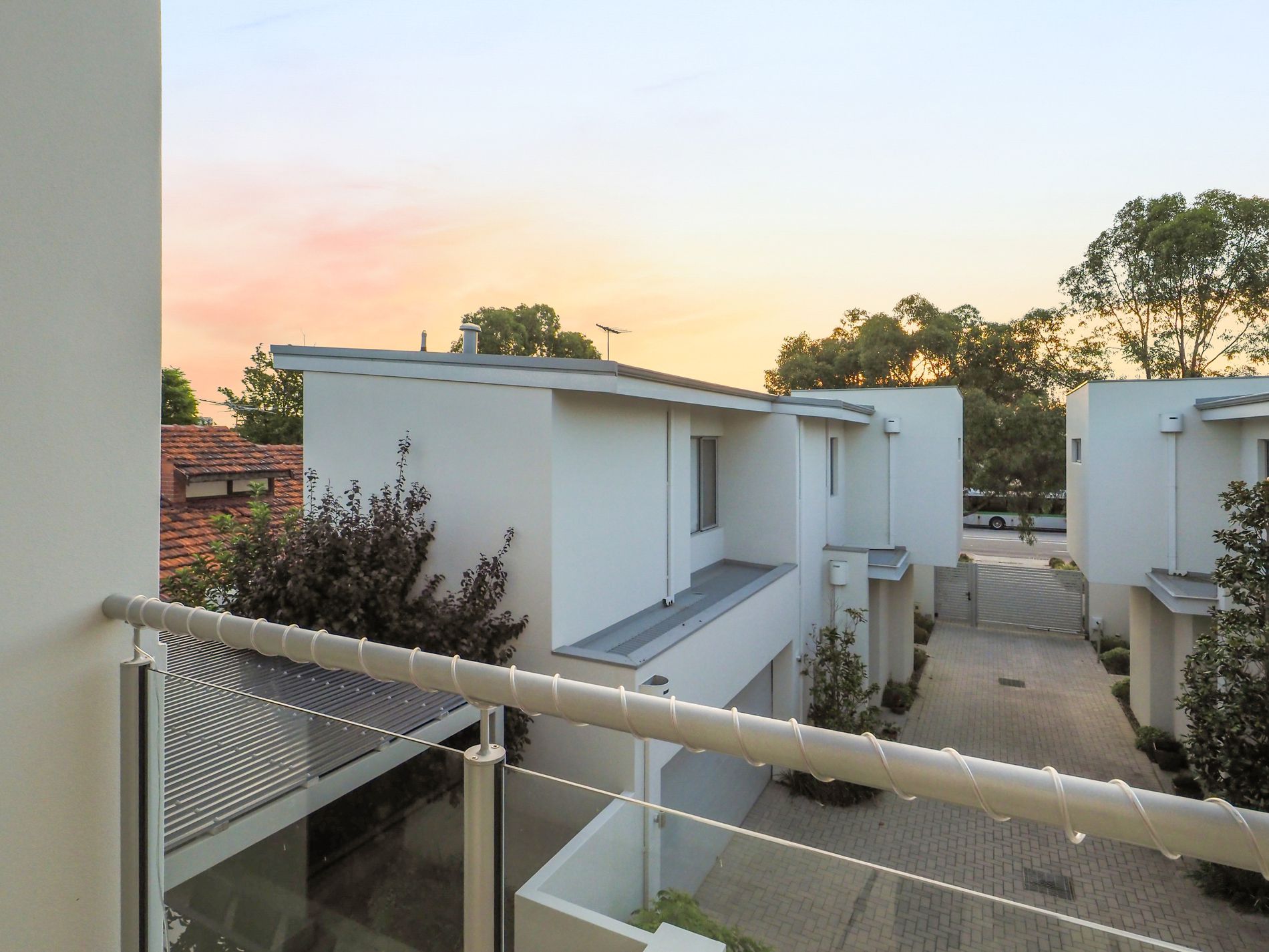 406C Canning Highway, Como