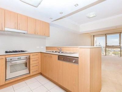 703 / 50 Marine Parade, Southport